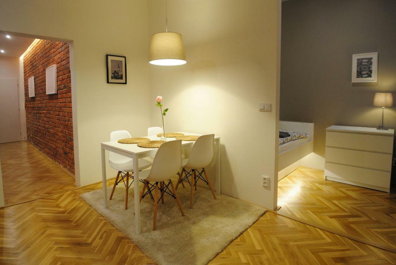 Apartments Centre In Style Olomouc Eksteriør billede